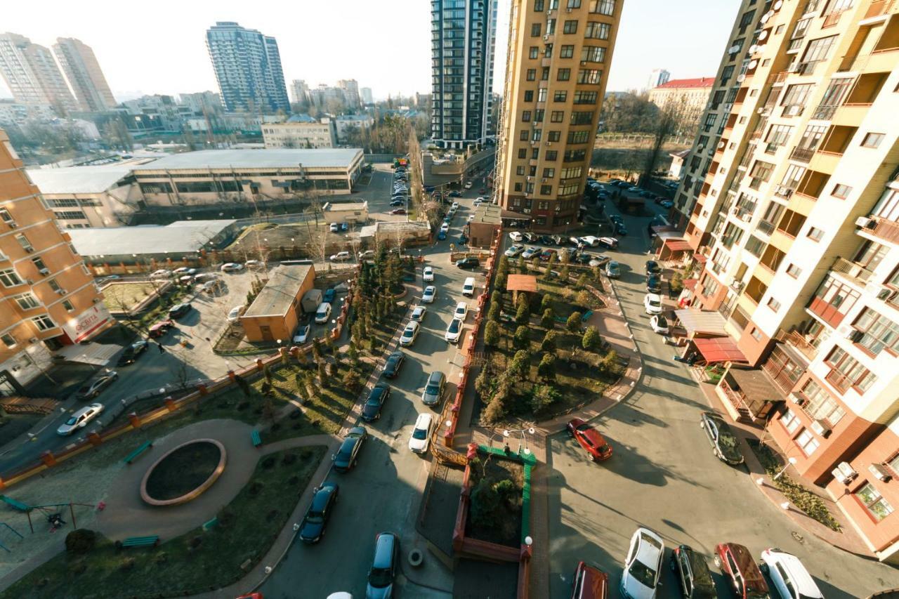 3 Комнатные Апартаменты В Центре Печерска Kiev Bagian luar foto